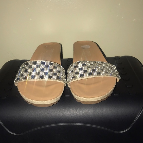 Sandals - Picture 2 of 6